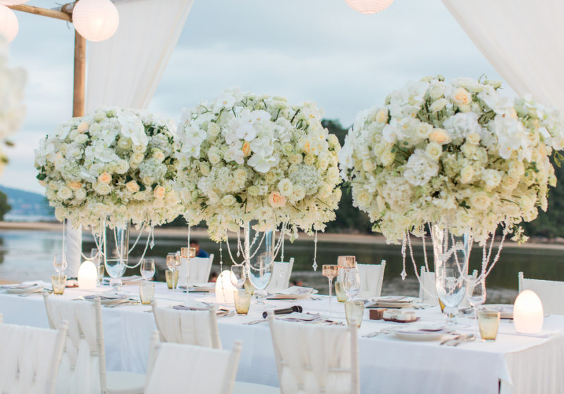 Wedding setting and flowers