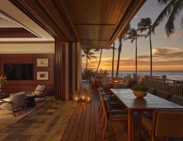 10 Reasons to Use a Travel Agent